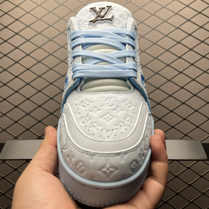 「コラボモデル」Louis Vuitton x Trainer ローカットスニーカー