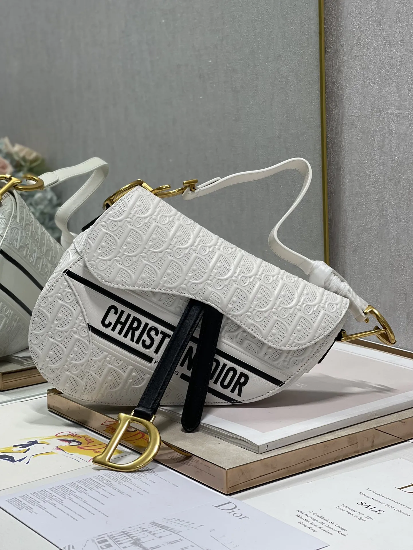 ディオール「Dior」Saddle ストラップ付き ソフトバッグ ミディアム