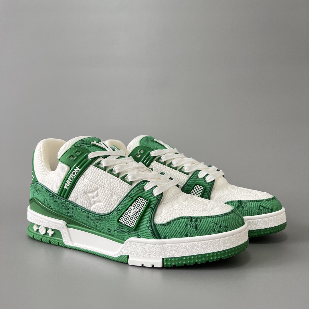 大人気 ！LOUIS VUITTON TRAINER SNEAKER トレイナーライン スニーカー