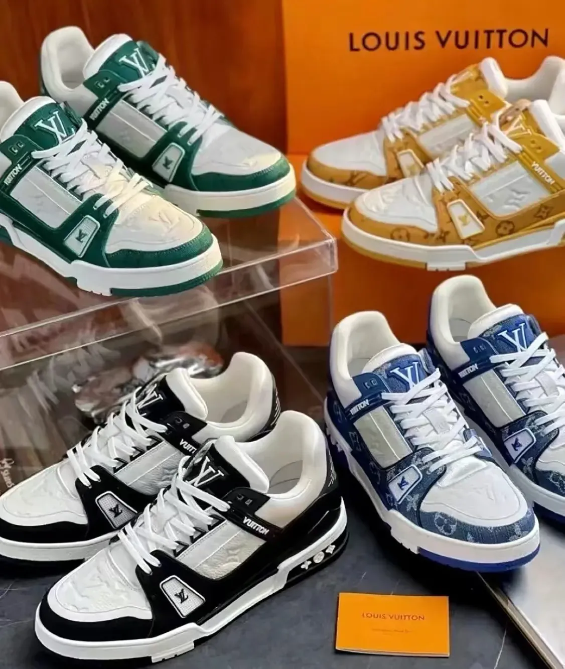 大人気 ！「コラボモデル」Louis Vuitton x Trainer ローカットスニーカー