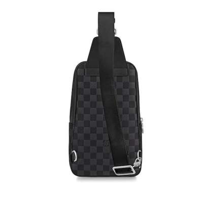 Louis Vuitton（ルイヴィトン）アヴェニュースリングバッグ