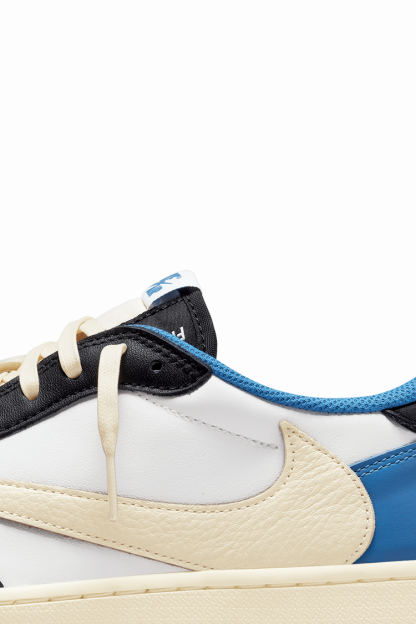 ナイキ「Nike」Travis Scott x Fragment Design「Air Jordan 1 Low」