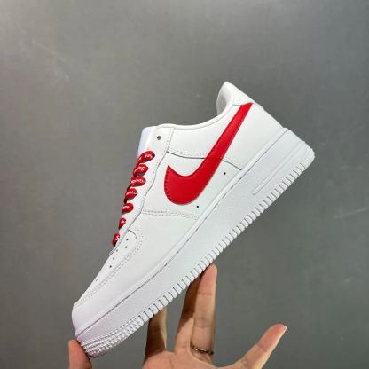【日本未入荷】「コラボモデル」Supreme × Nike Air Force 1 Low スニーカー