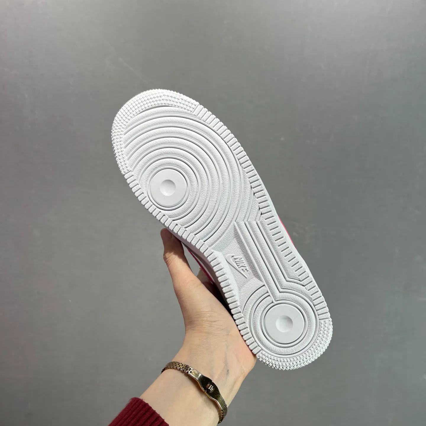 【日本未入荷】「コラボモデル」Supreme × Nike Air Force 1 Low スニーカー