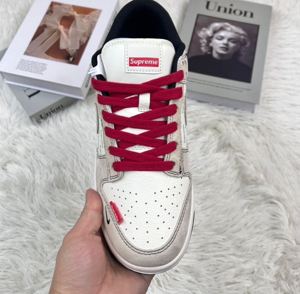 ナイキ「Nike」LV x NIKEコラボレーション SBダンク ロー カジュアルスニーカー