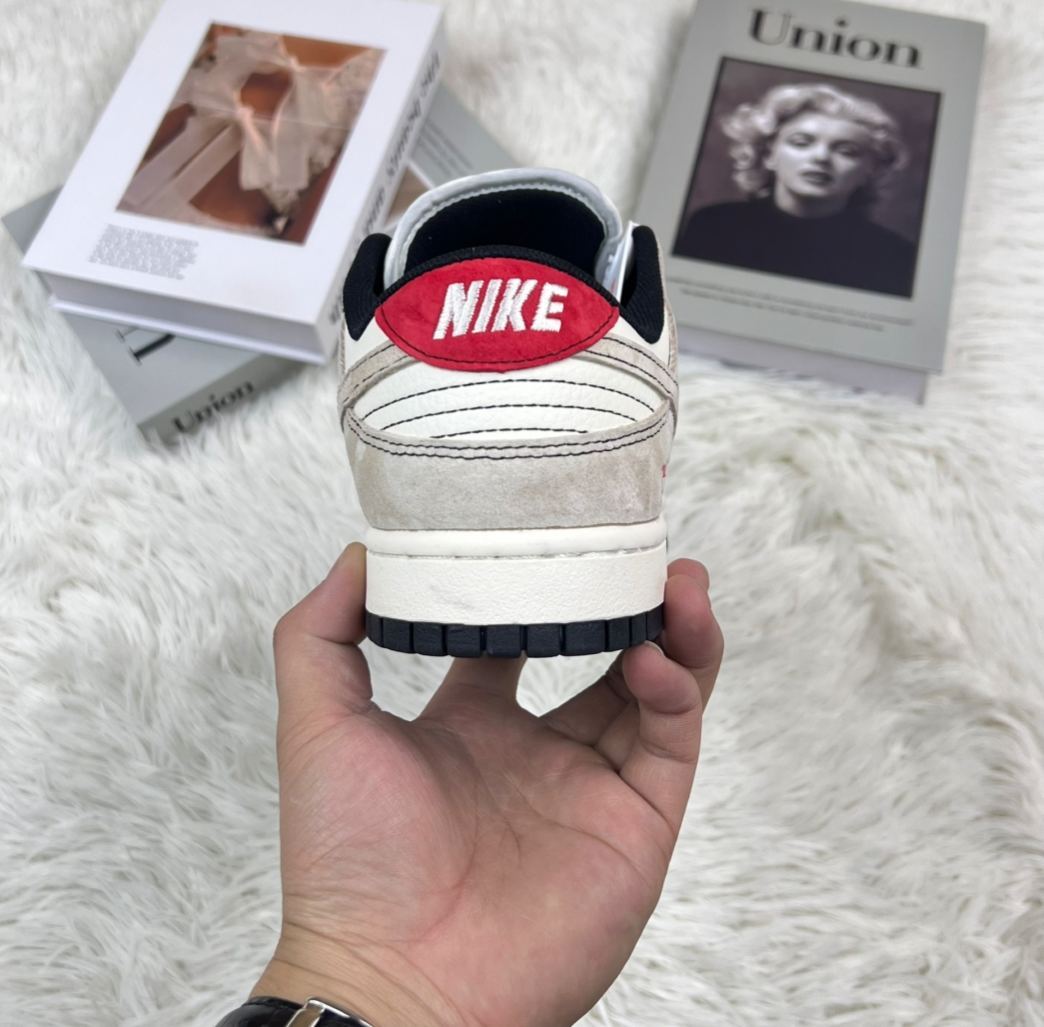 ナイキ「Nike」LV x NIKEコラボレーション SBダンク ロー カジュアルスニーカー