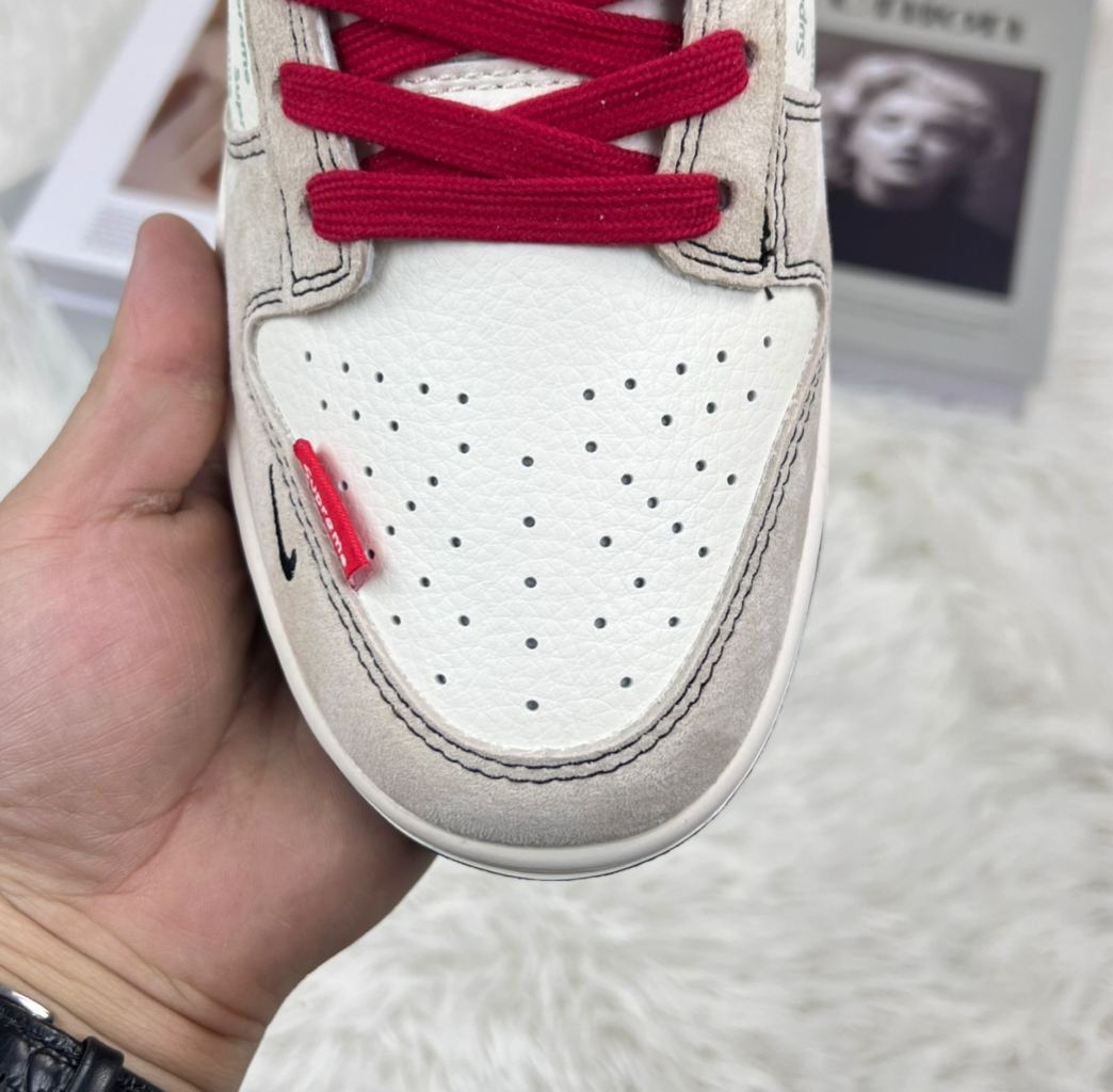 ナイキ「Nike」LV x NIKEコラボレーション SBダンク ロー カジュアルスニーカー