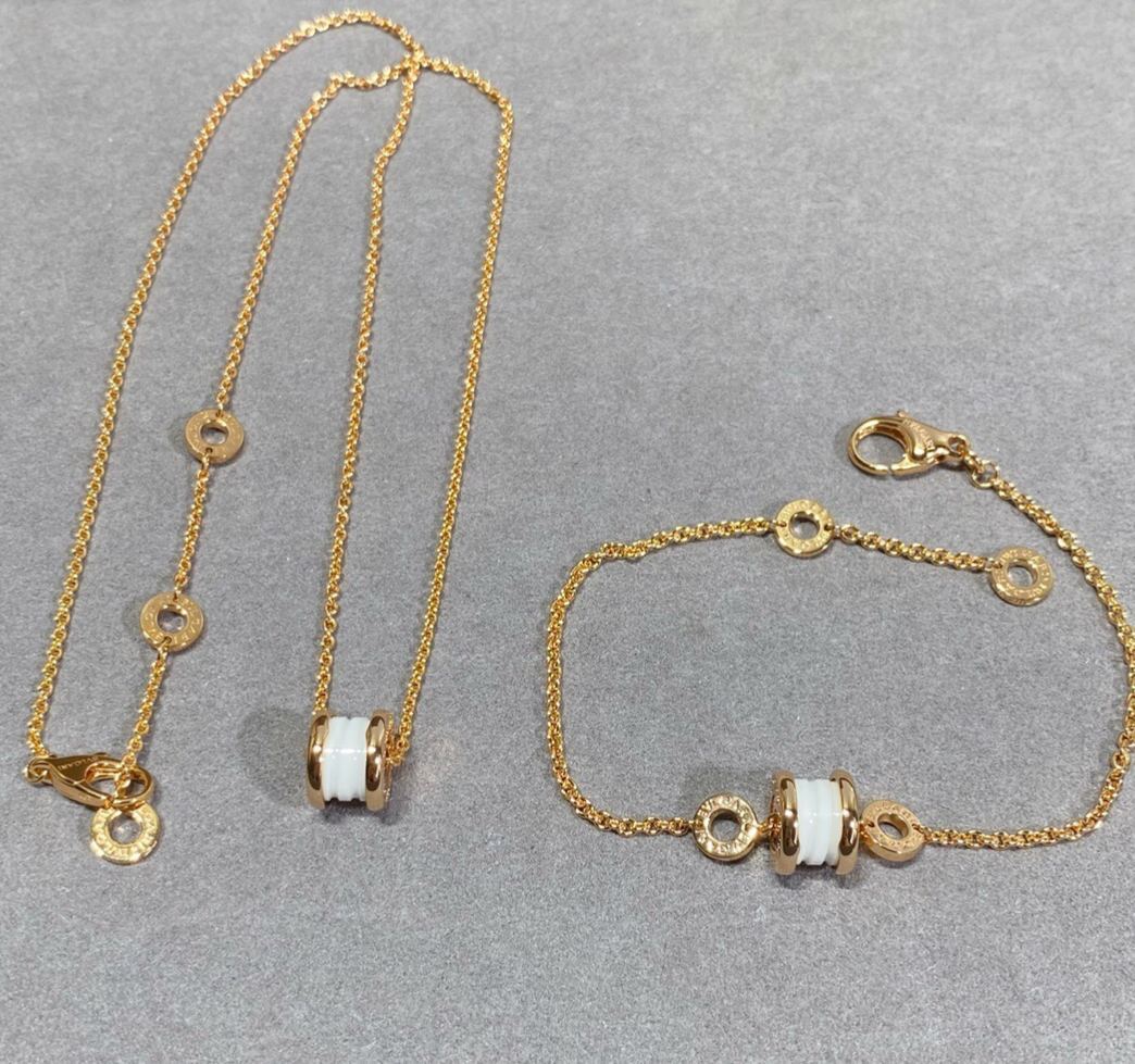 ブルガリ「Bvlgari」CNCトランペットセラミックブレスレット