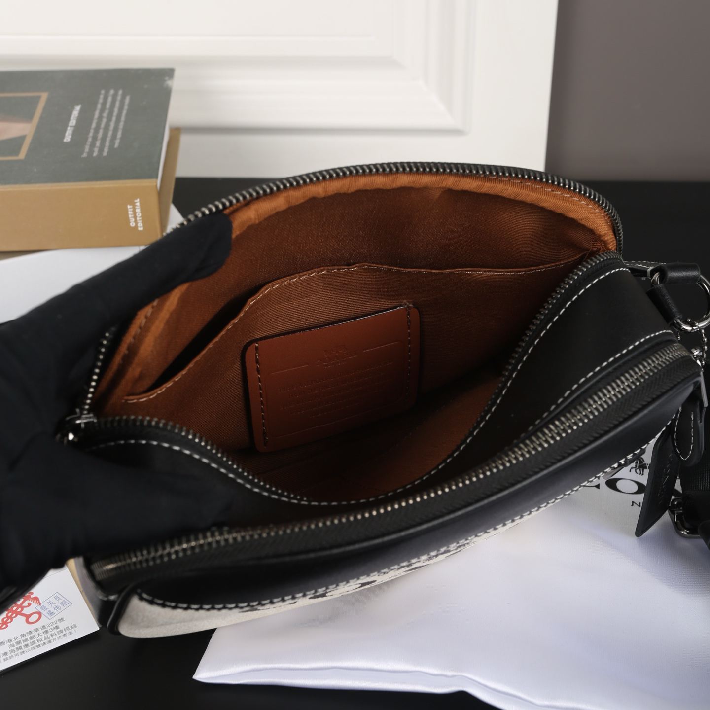 コーチ「Coach」コーチ グラハム カメラバッグ