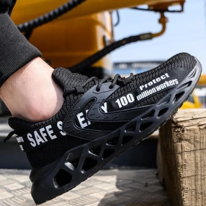 Ultra-Light Breathable Safety Steel Toe Anti-Slip Shoes