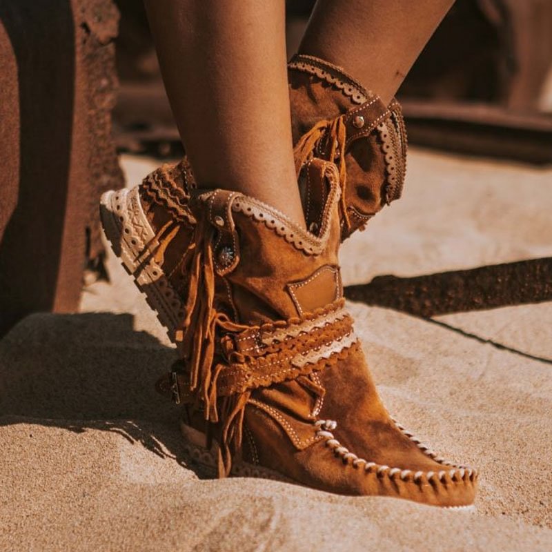 Women's Retro Leather Round-toe Flat Heel Tassel Boots