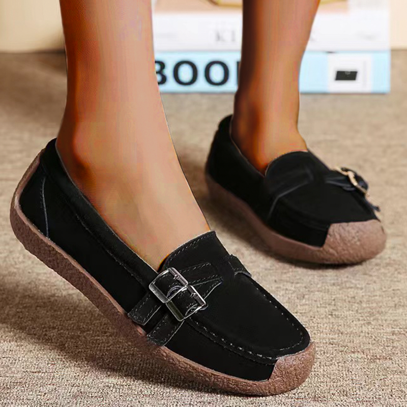 Unleash Your Style with Leather Flat-bottomed Casual Shoes