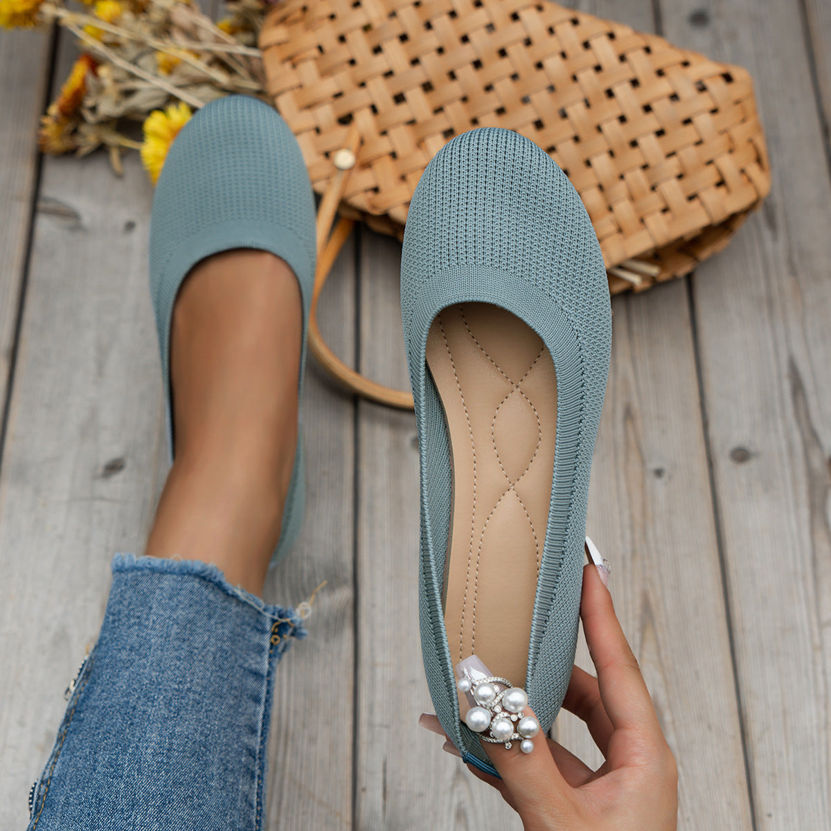 Slip-on orthopedic shoes