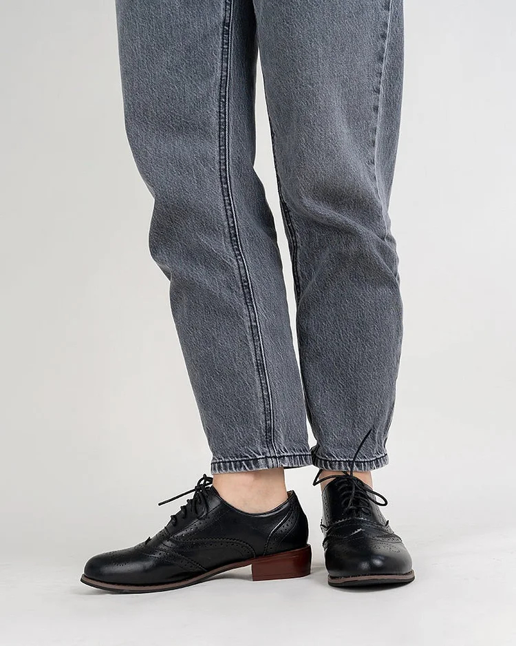 Classic Lace-Up Wingtip Leather Flat Oxfords