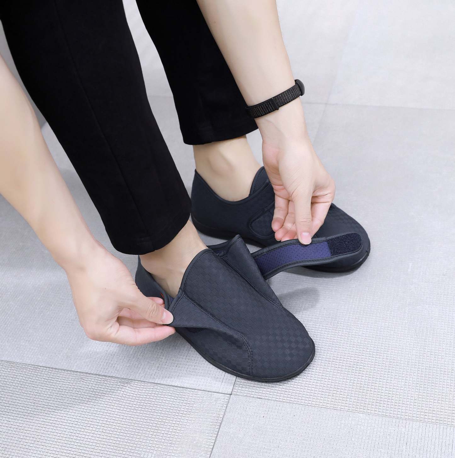 Wide Diabetic Shoes For Swollen Feet