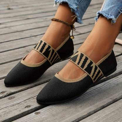 Chic and Comfortable Pointy Flats