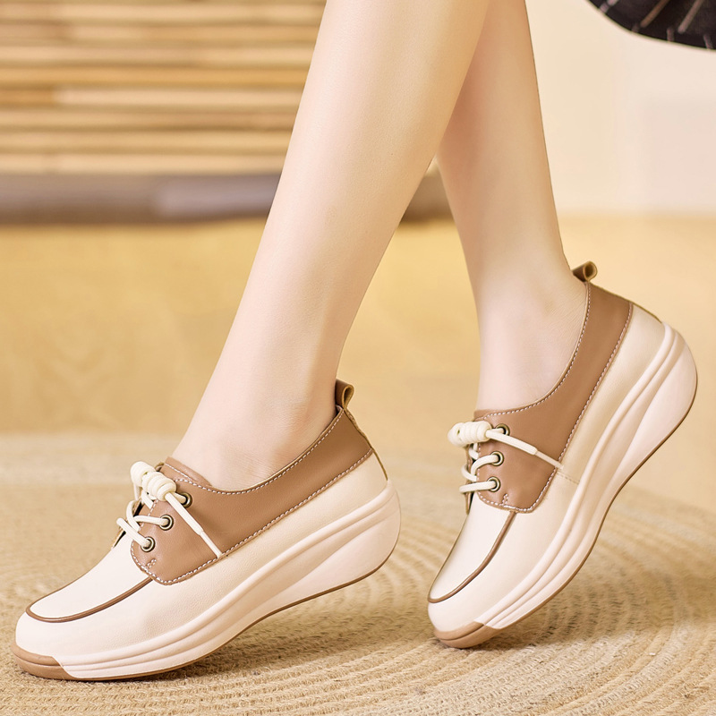 Lightweight Sneakers with Soft Sole