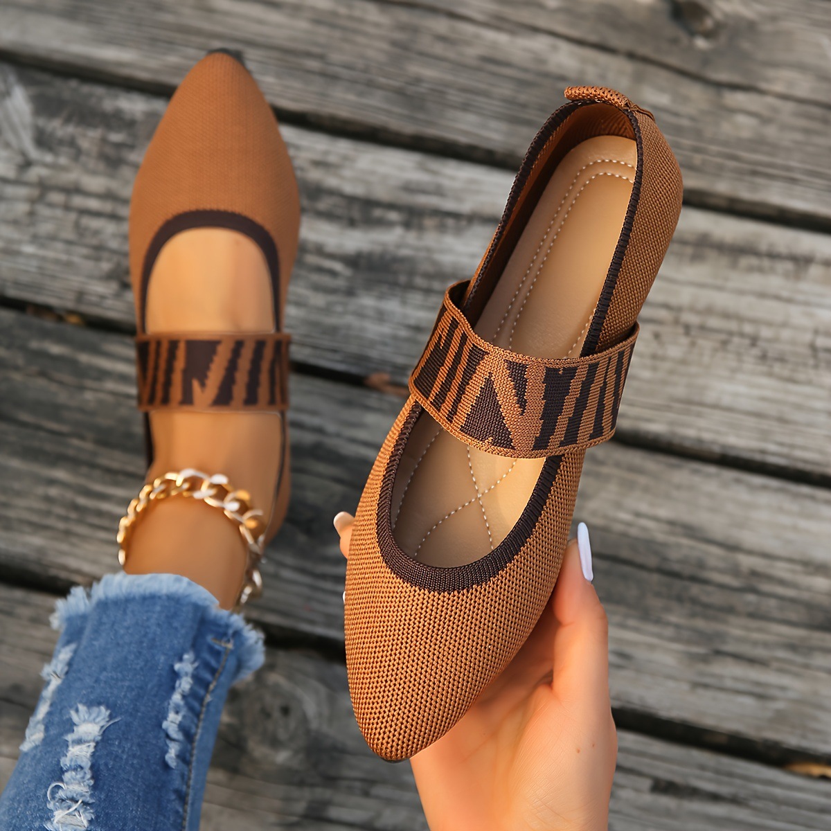 Chic and Comfortable Pointy Flats