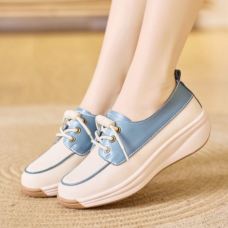 Lightweight Sneakers with Soft Sole