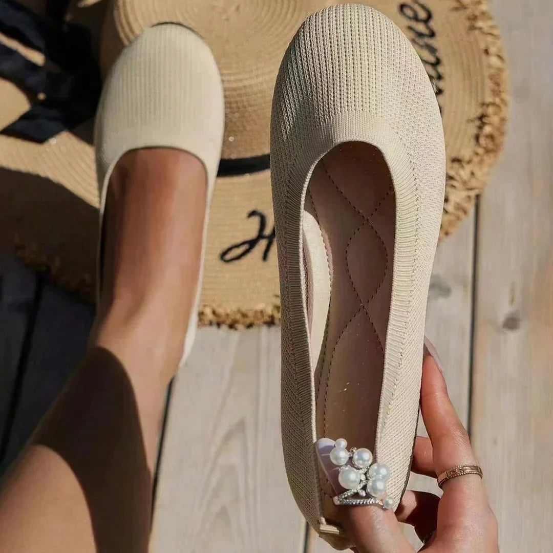 Slip-on orthopedic shoes