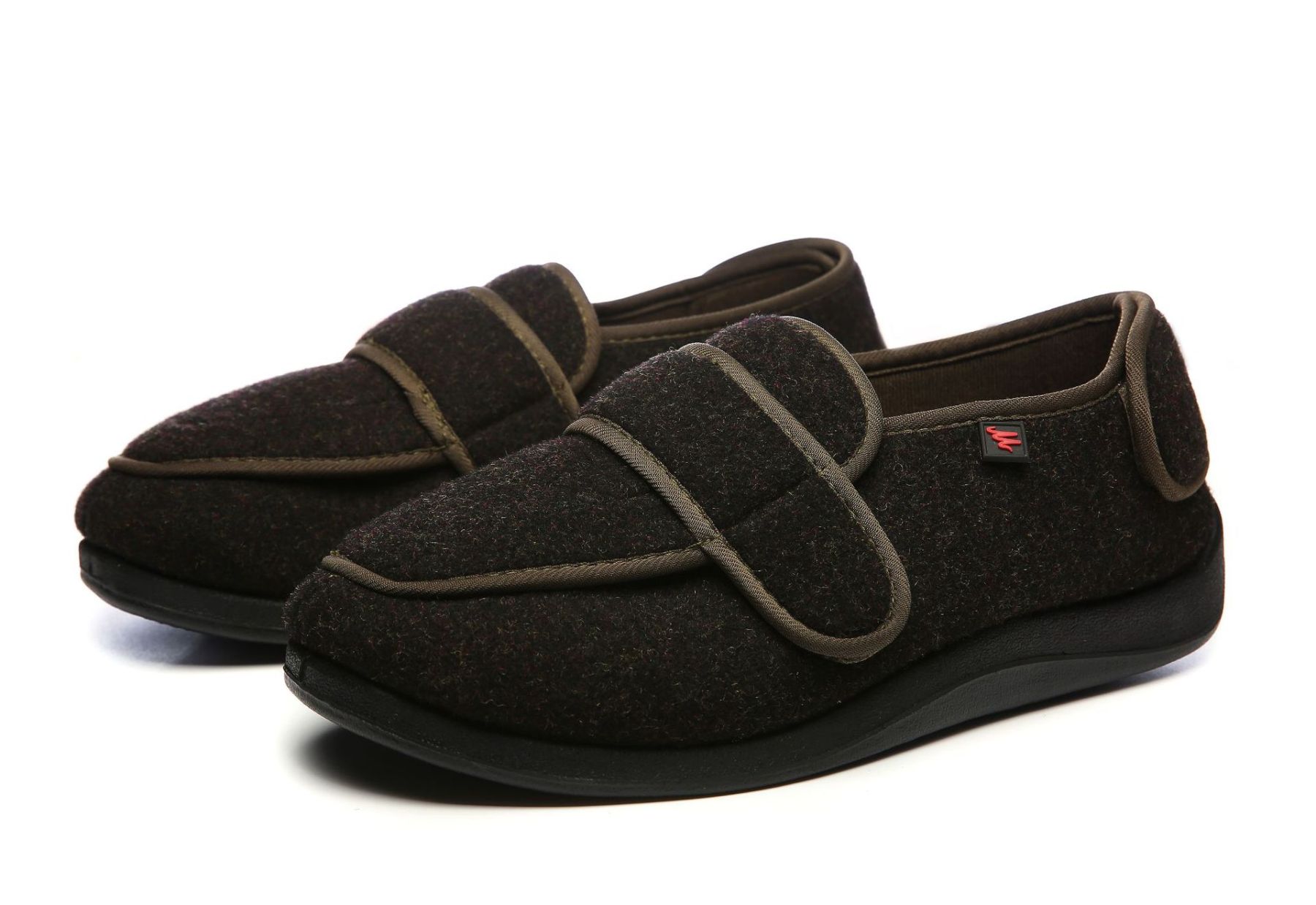 Wide Fit Women's Diabetic Shoes for Swollen Feet