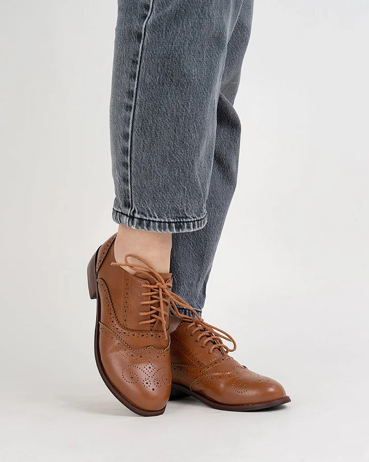 Classic Lace-Up Wingtip Leather Flat Oxfords