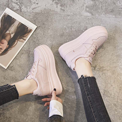 Comfy and Fancy Genuine Leather 8cm Platform Sneaker