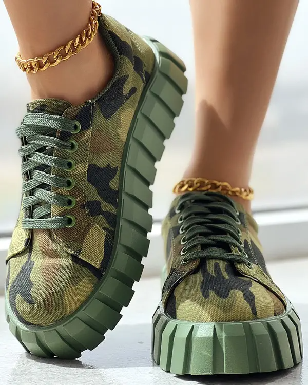 Camouflage Print Platform Lace-up Canvas Sneakers