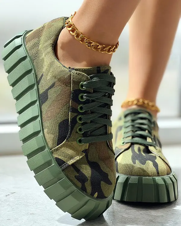 Camouflage Print Platform Lace-up Canvas Sneakers