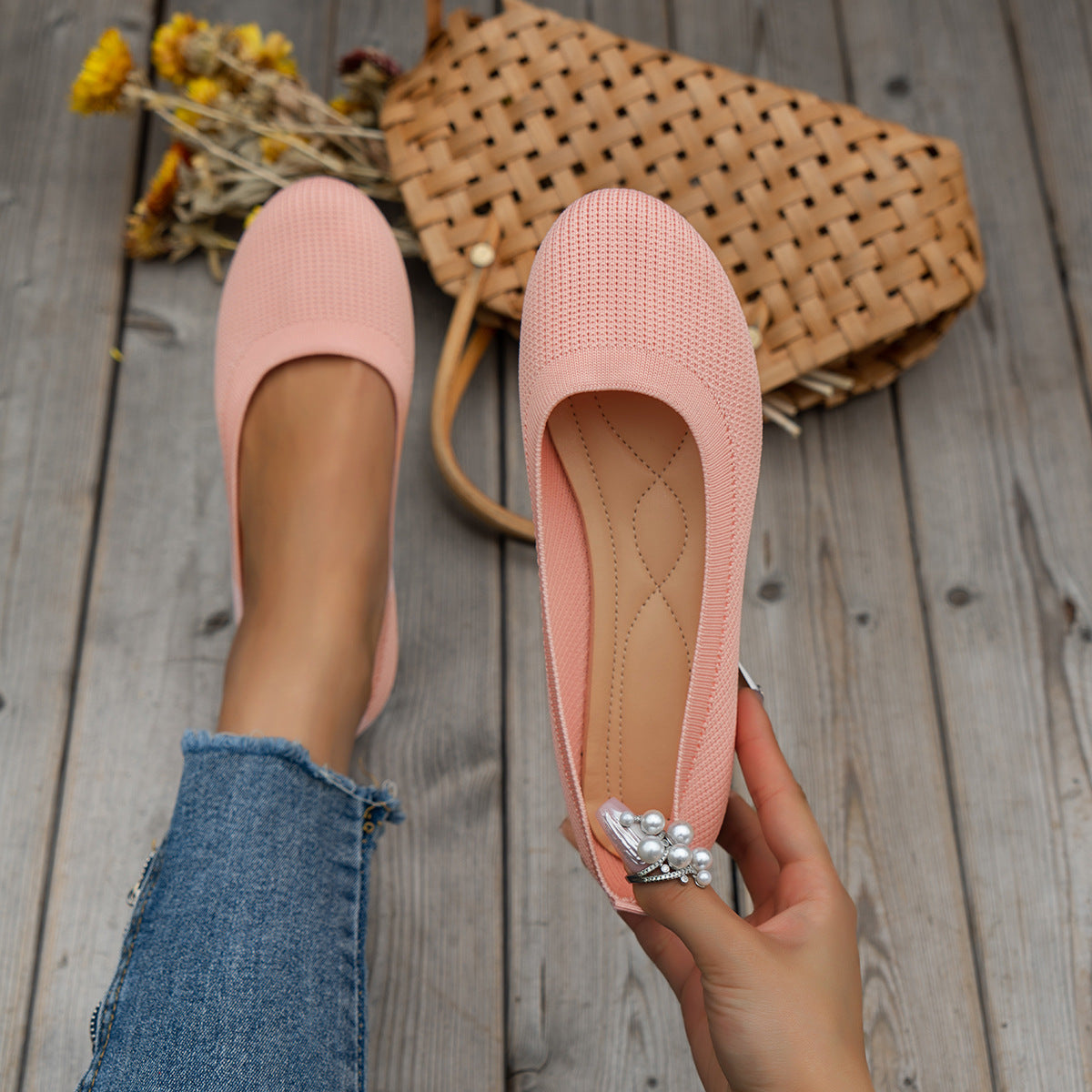 Slip-on orthopedic shoes