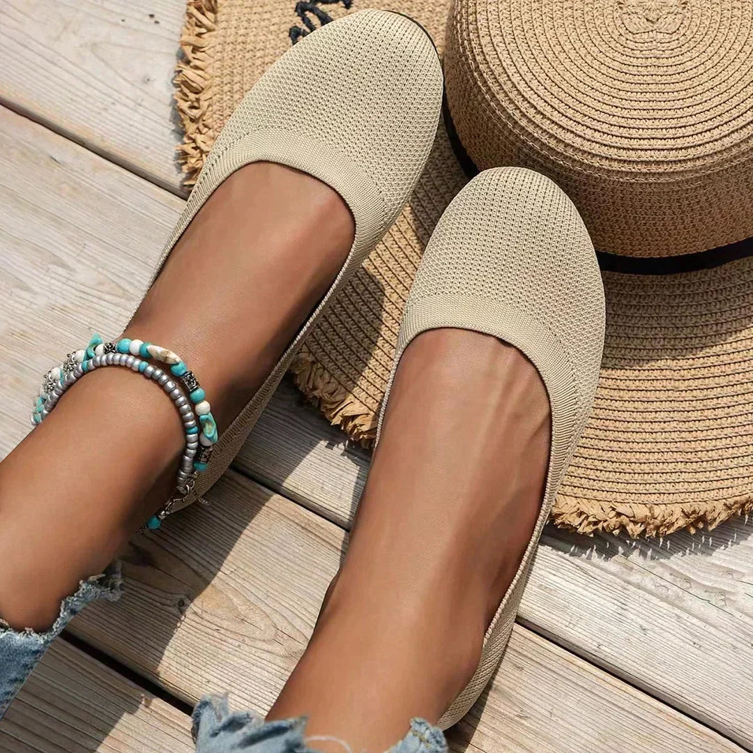 Slip-on orthopedic shoes