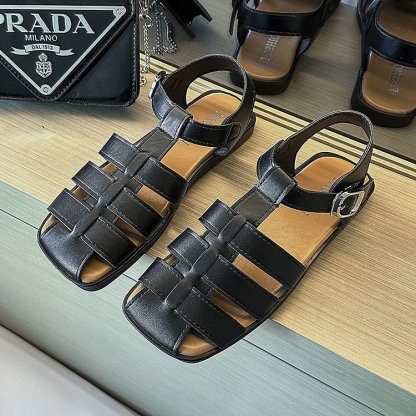 Fashionable And Casual Headband With Flat Bottomed Sandals