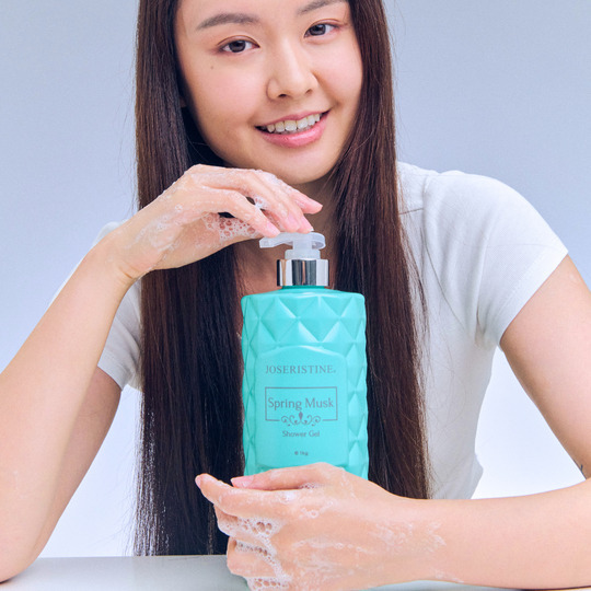 JOSERISTINE Spring Musk Shower Gel 1000ml/ 100% Vegan