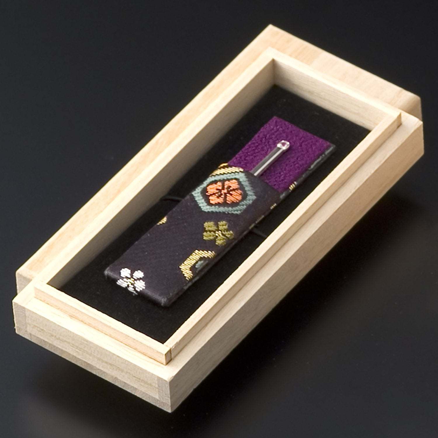 銀の爪楊枝　桃