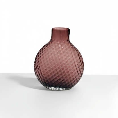 请帮我给这个花瓶取一个好听的名字，中英文对照版，三个单词以内、