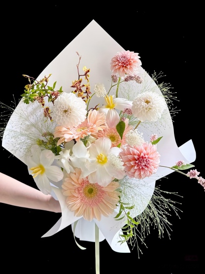 Dream Whisper Bouquet