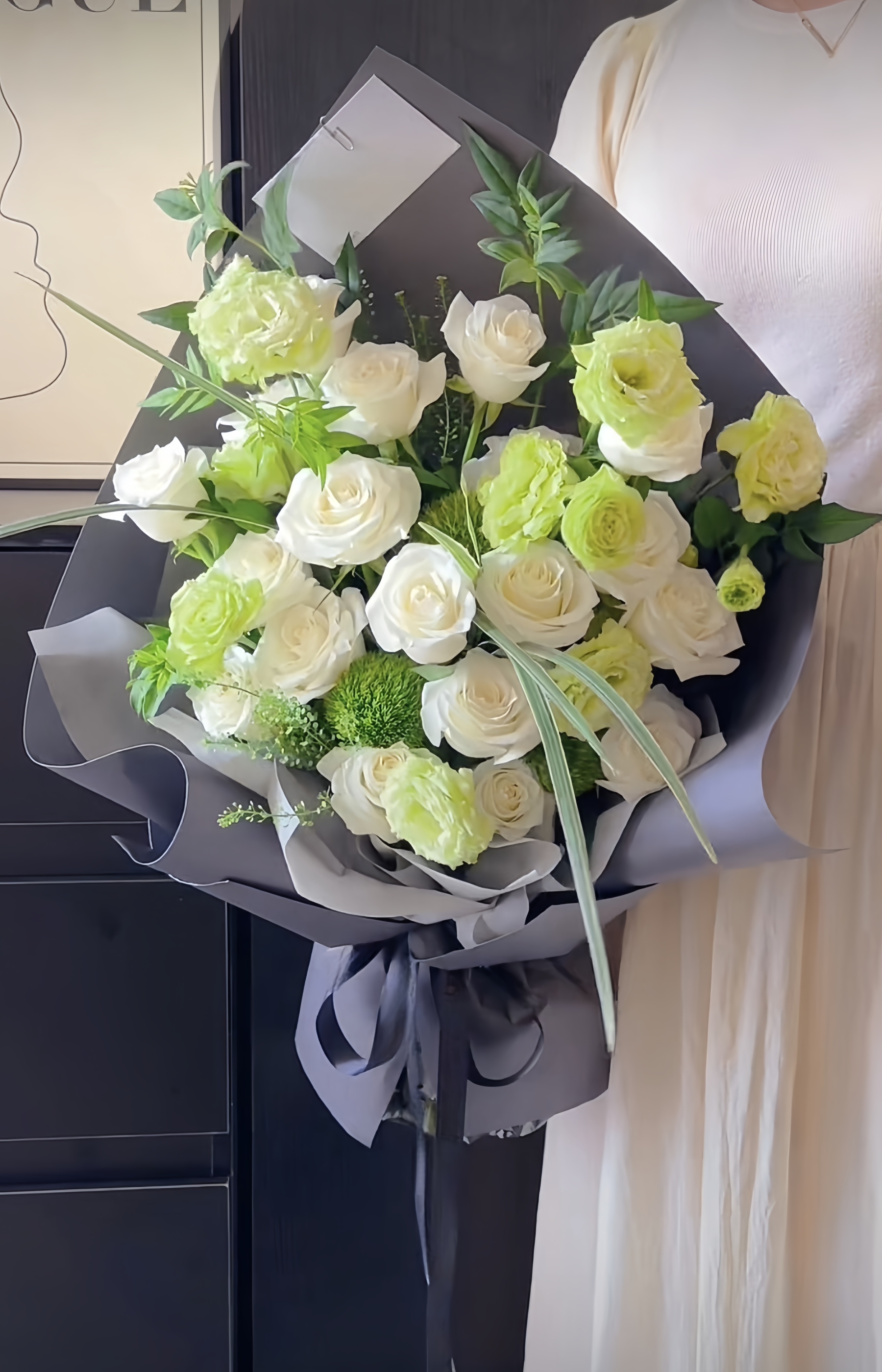 Green Whisper & White Rose