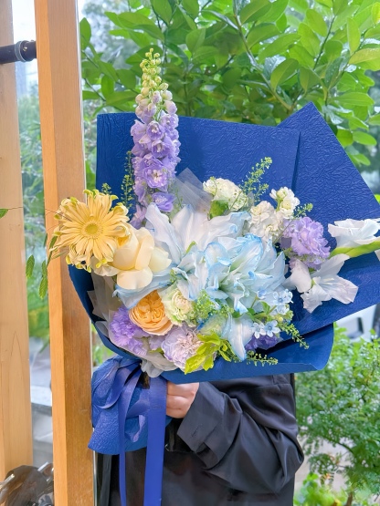 Blue Rhyme Fantasy Bloom