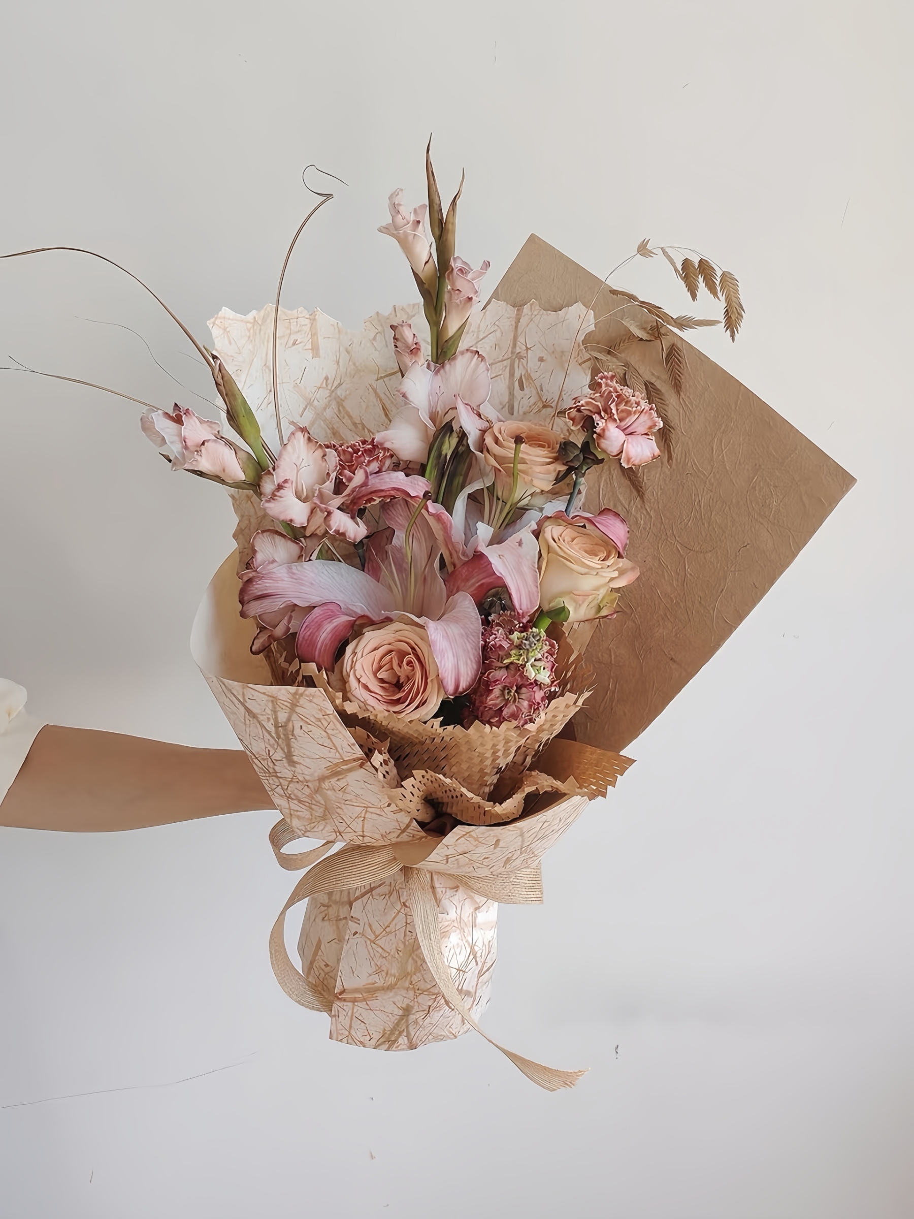 Brown Tone Pink Rose Verse