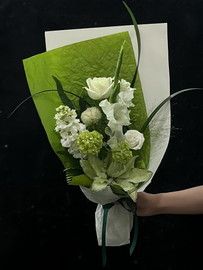 Green White Bouq