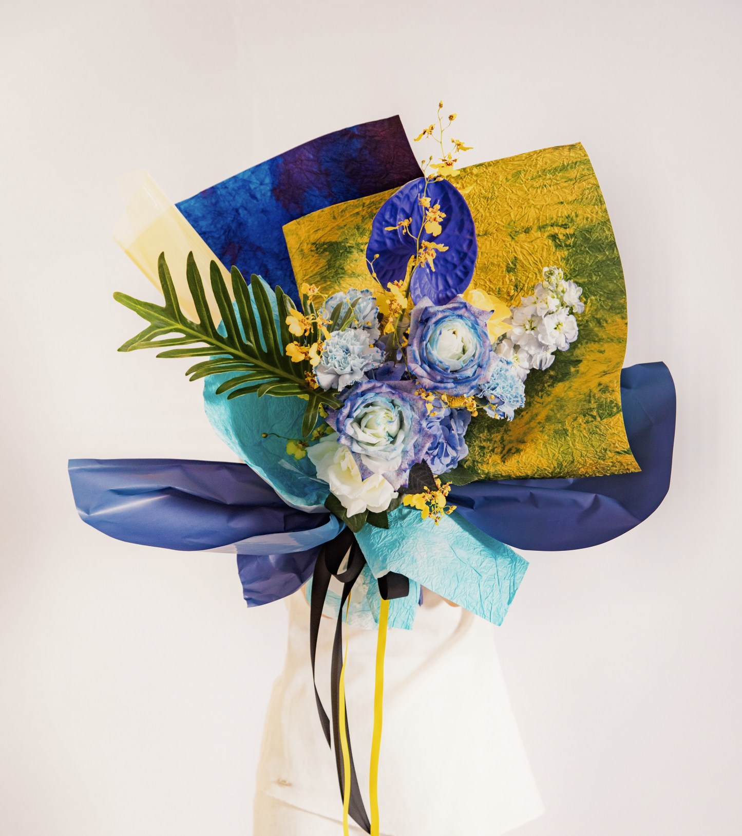 Blue Fantasy Bloom Rhyme Bouquet
