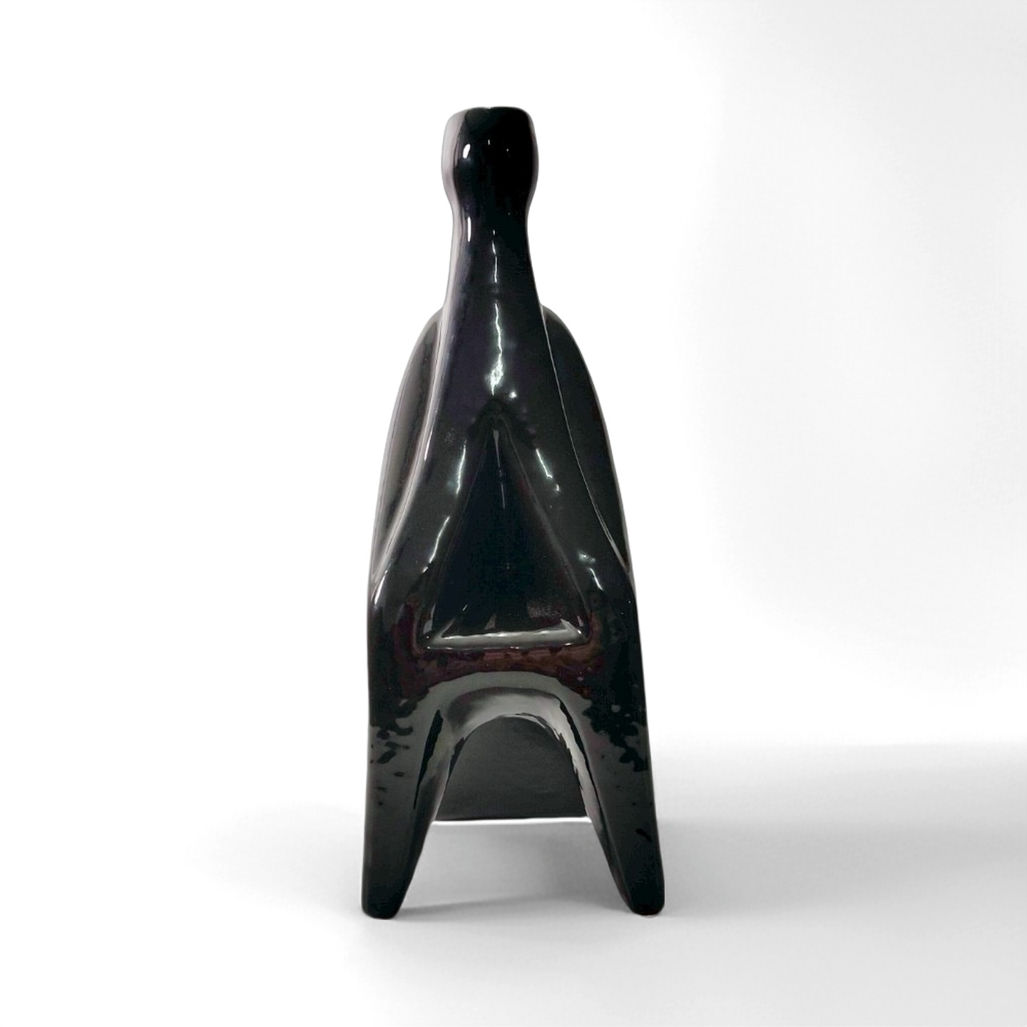 Obsidian Sitting Shadow