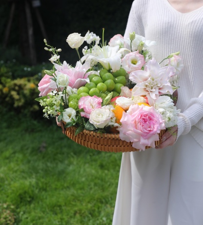 Fruity Bloom Basket