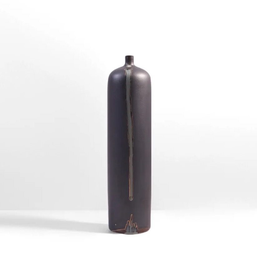 Mysterious Black With Graceful Patterns