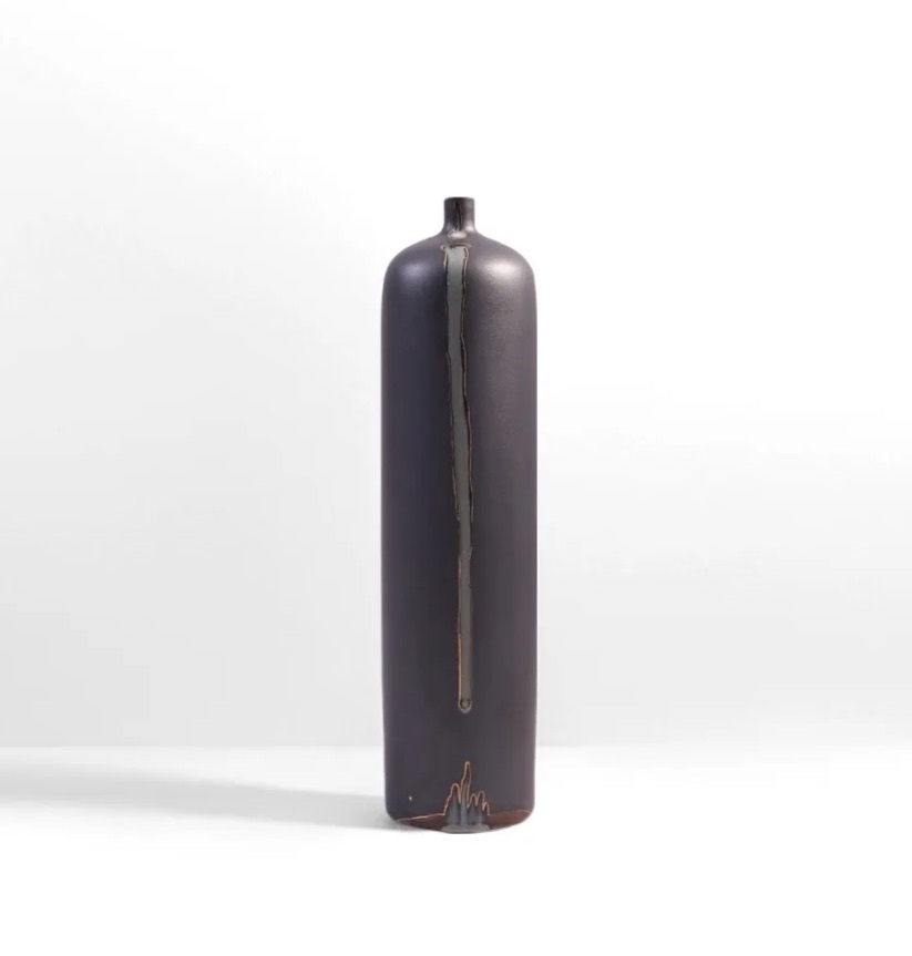 Mysterious Black With Graceful Patterns