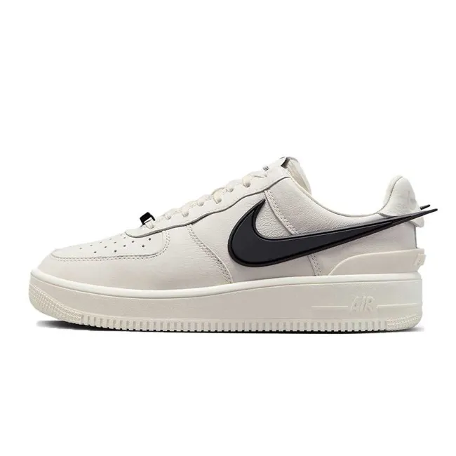 ナイキ エア フォース 1 LOW x アンブッシュホワイト