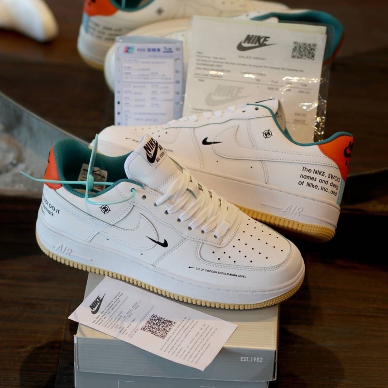 ナイキ エア フォース ワン '07 LE STARFISH