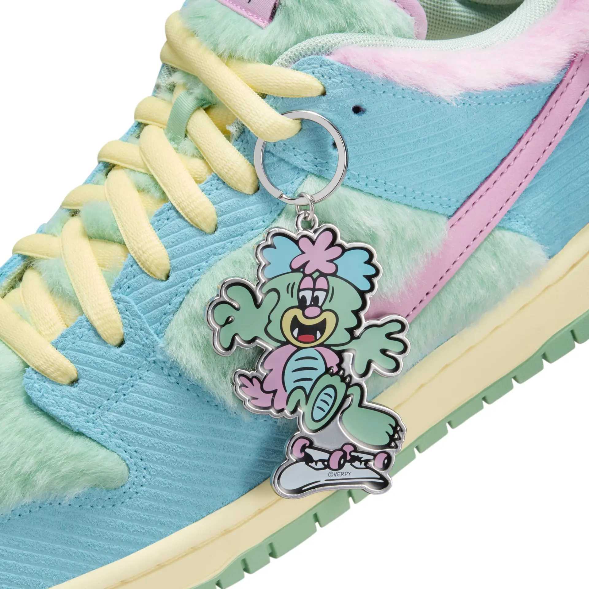 VERDY × Nike SB Dunk Low “Visty” 新作モデルが発売
