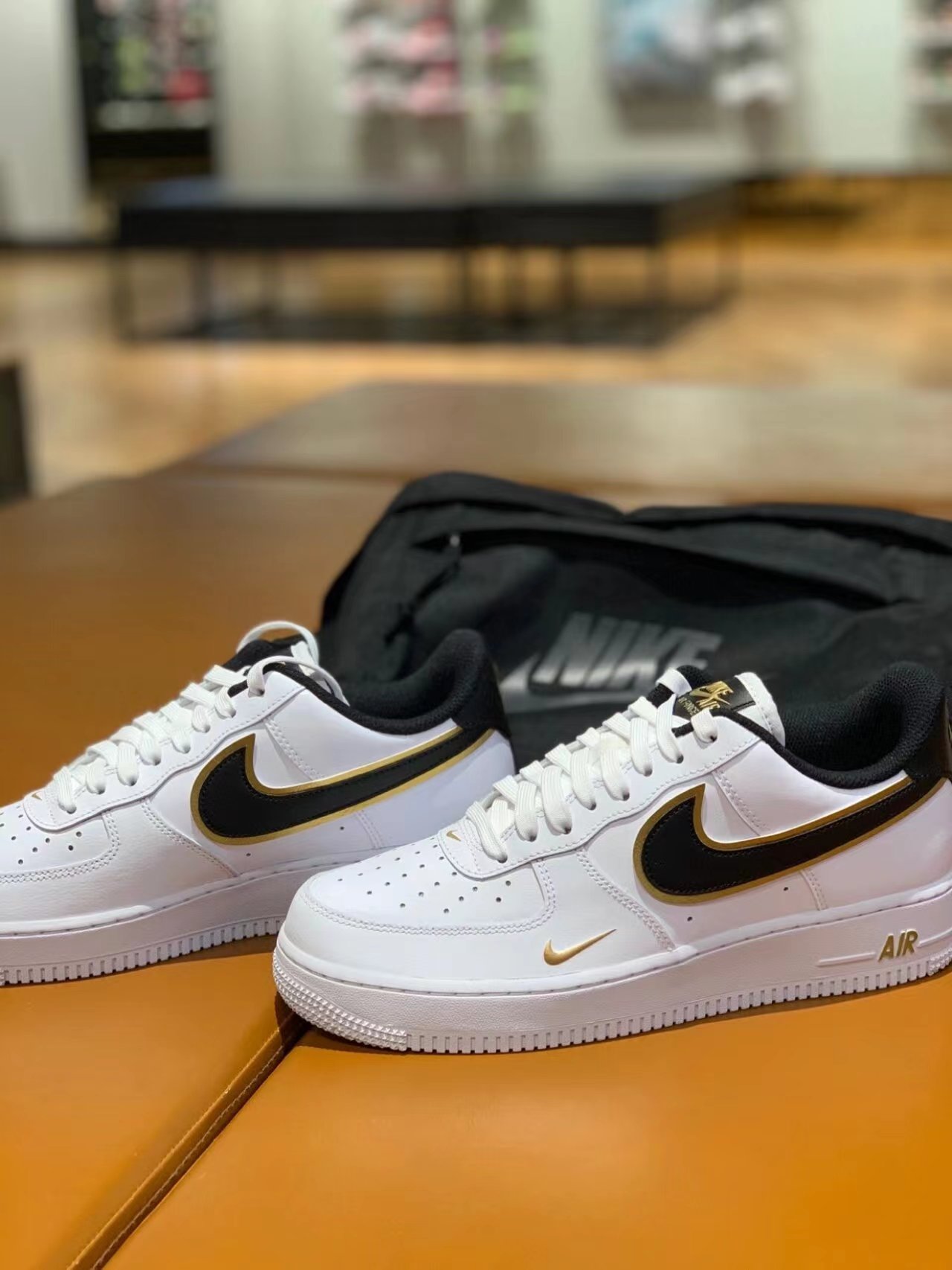 nナイキ エア フォース1AF1 ダブルフック​​ エア フォース 1 カジュアル ローカット スニーカー DA8481-100-300