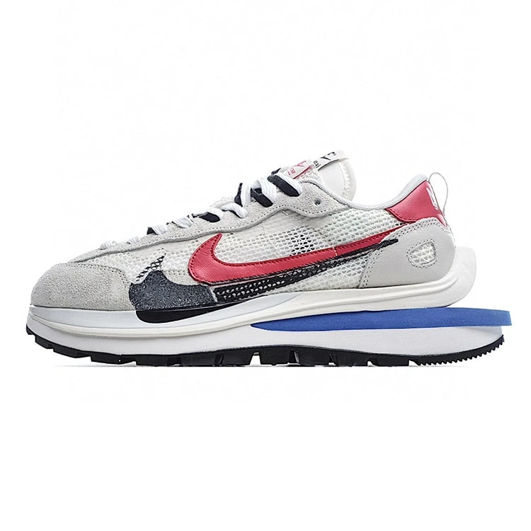 ナイキ x sacai VaporWaffle 'Royal Fuchsia'